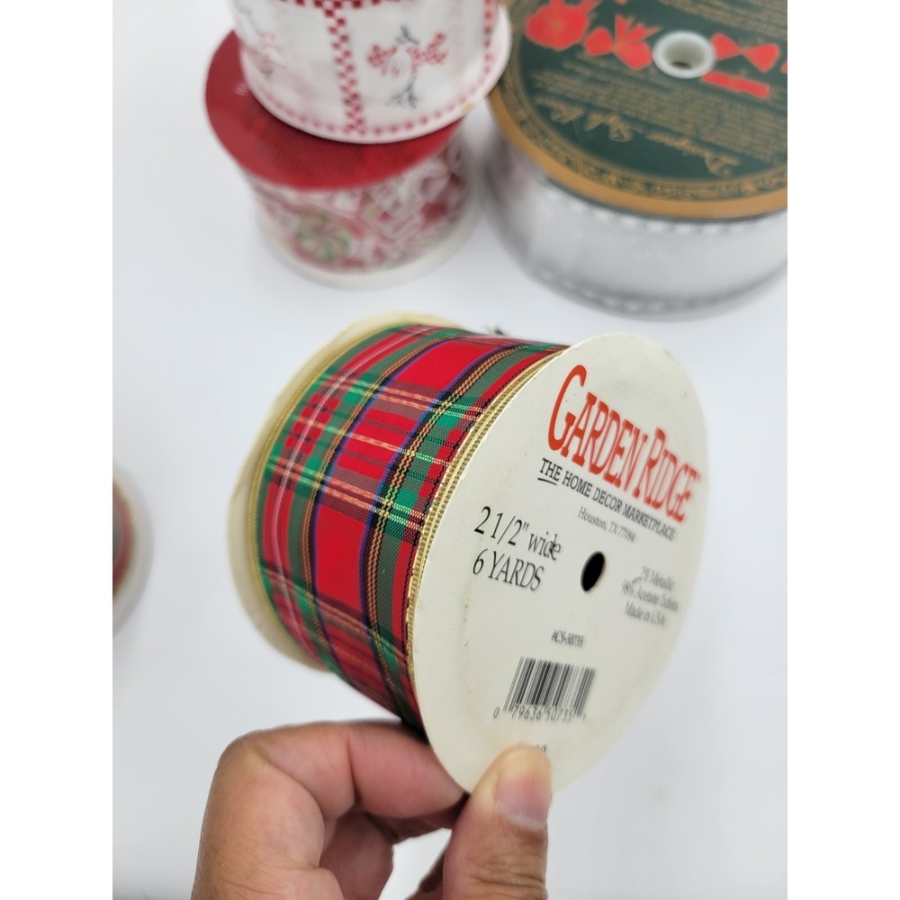 Christmas Ribbon Variety Of Different Themes & Sizes (LotOf 5)‎ - Picture 3 of 7